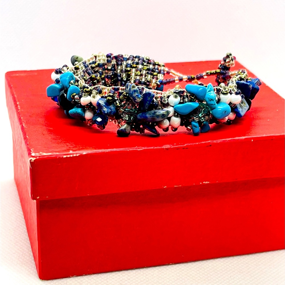 Boho Beaded Bracelet – Blue Gemstone Chips & Seed Beads – Adjustable